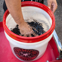 Cargar imagen en el visor de la galería, Chemical Guys Cyclone Dirt Trap Car Wash Bucket Insert - Black