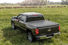 Cargar imagen en el visor de la galería, Roll-N-Lock 07-18 Toyota Tundra Regular Cab/Double Cab SB 77in M-Series Retractable Tonneau Cover