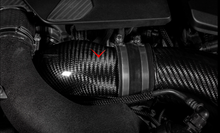 Cargar imagen en el visor de la galería, Eventuri BMW F90 M5/M8 Carbon Turbo Inlet