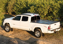 Cargar imagen en el visor de la galería, BAK 2022 Nissan Frontier 5ft Bed BAKFlip G2