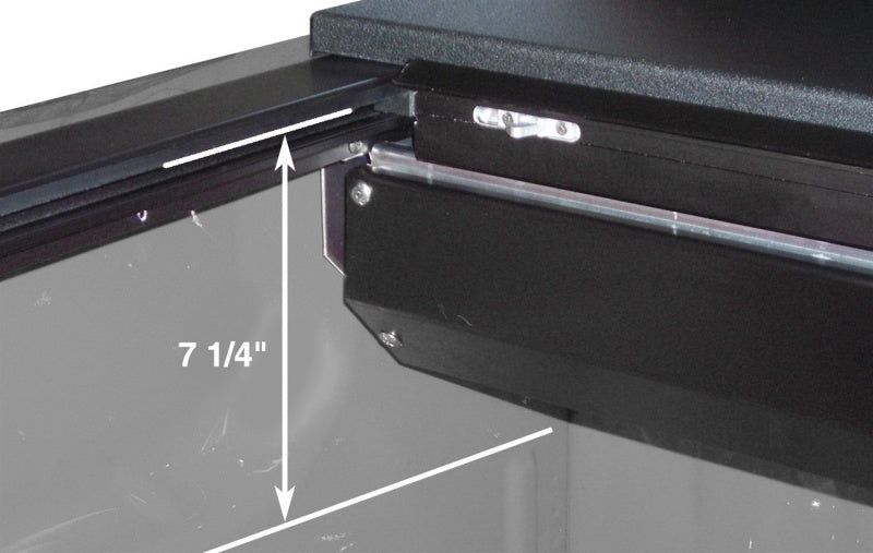 Roll-N-Lock 08-16 Ford F-250/F-350 Super Duty SB 80-1/4in M-Series Retractable Tonneau Cover