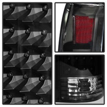 Cargar imagen en el visor de la galería, Xtune Yukon Denali 99-00 LED Tail Lights Black ALT-JH-CCK88-LED-BK