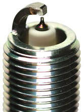 Cargar imagen en el visor de la galería, NGK Laser Iridium Spark Plug Box of 4 (SILTR6A7G)