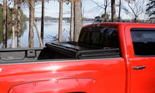 Cargar imagen en el visor de la galería, Lund 21-23 Ford F-150 (5.5ft. Bed) Hard Fold Tonneau Cover - Black