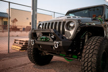 Cargar imagen en el visor de la galería, DV8 Offroad 18-22 Jeep Gladiator Wrangler LED Projector Headlights