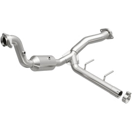 MagnaFlow Direct Fit Catalytic Converter 15-17 Ford F150 V6 2.7L OEM Underbody