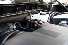 Cargar imagen en el visor de la galería, Corsa 2019-2025 Silverado/Sierra &amp; 2021-2025 Tahoe/Suburban/Yukon/Denali Aluminum Oil Catch Can