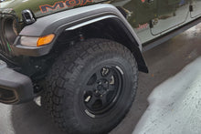 Cargar imagen en el visor de la galería, Rally Armor 19-25 Jeep JT Gladiator (Mojave/Rubicon) Black Mud Flap w/Grey Logo