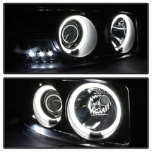 Cargar imagen en el visor de la galería, Spyder GMC Sierra 1500/2500 99-06 Projector Headlights CCFL Halo LED Blk Smke PRO-YD-CDE00-CCFL-BSM