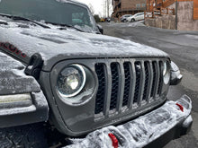 Cargar imagen en el visor de la galería, Oracle Lighting 18-22 Jeep Wrangler JL Oculus Bi-LED Projector Headlights