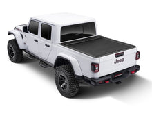 Cargar imagen en el visor de la galería, Roll-N-Lock 2020 Jeep Gladiator 5ft bed (w/ Trail Rail System) M-Series Retractable Tonneau Cover