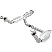 Cargar imagen en el visor de la galería, MagnaFlow Conv DF 02-06 Cadillac Escalade / 02-06 Chevy Avalanche 5.3L Dual Conv Y-Pipe Assembly 2WD