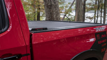 Cargar imagen en el visor de la galería, Roll-N-Lock 2019 Chevrolet Silverado 1500 XSB 68-3/8in A-Series Retractable Tonneau Cover