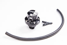 Cargar imagen en el visor de la galería, Radium Engineering FPD-XR Direct Mount 8AN ORB Fuel Pulse Damper Kit