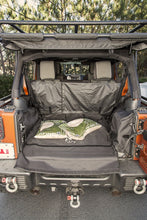 Cargar imagen en el visor de la galería, Rugged Ridge C3 Cargo Cover w/Subwoofer 07-14 JKU 4 Door