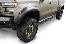 Cargar imagen en el visor de la galería, Lund 19-22 GM Silverado/Sierra RX-Flat Smooth Elite Series Fender Flares w/Black Bolts - Black 4pc