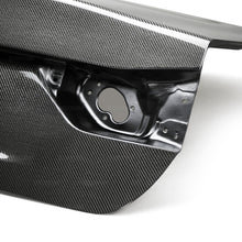 Cargar imagen en el visor de la galería, Seibon 13-18 Lexus GS OEM Carbon Fiber Trunk Lid