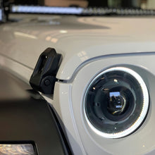 Cargar imagen en el visor de la galería, Oracle Jeep JL/Gladiator JT Oculus Bi-LED Projector Headlights - Amber/White Switchback
