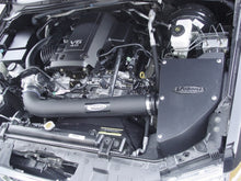 Cargar imagen en el visor de la galería, Volant 05-07 Nissan Frontier 4.0 V6 Pro5 Closed Box Air Intake System
