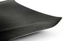 Cargar imagen en el visor de la galería, Seibon 2015 VW Golf/GTI OEM Carbon Fiber Hood