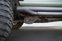Cargar imagen en el visor de la galería, DV8 Offroad 2021 Ford Bronco Trailing Arm Skid Plates
