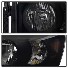 Cargar imagen en el visor de la galería, Xtune Dodge Ram 1500 06-08 Amber Crystal Headlights Black Smoked HD-JH-DR06-AM-BSM