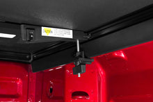 Cargar imagen en el visor de la galería, Lund 19-23 Dodge Ram 1500 5.7ft Bed (w/o RamBox) Hard Fold Tonneau Lund - Black