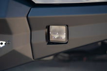 Cargar imagen en el visor de la galería, DV8 Offroad 3in Cube LED Light 40W Pod Light 5W LED