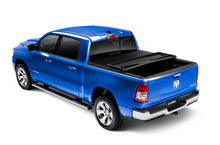 Cargar imagen en el visor de la galería, Lund 02-17 Dodge Ram 1500 (5.5ft. Bed) Genesis Elite Tri-Fold Tonneau Cover - Black