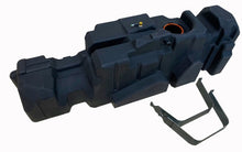 Cargar imagen en el visor de la galería, Titan Fuel Tanks 17-19 GM 2500/3500 Duramax Crew Cab Short Bed 56 Gallon XXL Mid-Ship Fuel Tank
