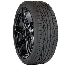 Cargar imagen en el visor de la galería, Toyo Extensa HP II Tire - 235/45R17 97W