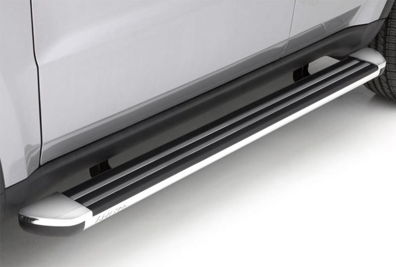 Lund 10-17 Toyota 4Runner (w/Body Cladding) Crossroads 70in. Running Board Kit - Chrome