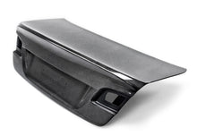 Cargar imagen en el visor de la galería, Seibon 07-13 BMW E92 2DR CSL Style Carbon Fiber Trunk/Hatch