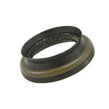 Cargar imagen en el visor de la galería, Yukon Gear 05-15 Nissan Titan Outer Axle Seal / Rear Diff