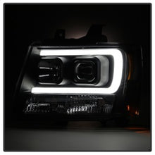 Cargar imagen en el visor de la galería, Spyder 07-14 Chevy Suburban/1500/2500/Tahoe V2 Projector Headlights Blk PRO-YD-CSUB07V2-DRL-BK