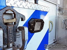 Cargar imagen en el visor de la galería, Rigid Industries Dually Down Angled Flush Mount Kit