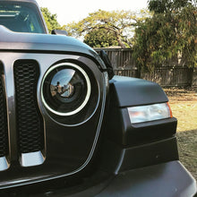 Cargar imagen en el visor de la galería, Oracle Jeep JL/Gladiator JT Oculus Bi-LED Projector Headlights - Amber/White Switchback