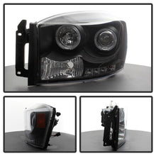 Cargar imagen en el visor de la galería, Spyder Dodge Ram 1500 06-08/Ram 2500 06-09 Projector Headlights LED Halo LED Blk PRO-YD-DR06-HL-BK