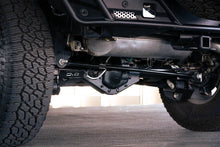 Cargar imagen en el visor de la galería, DV8 Offroad 21-22 Ford Bronco Rear Differential Skid Plate