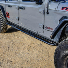 Cargar imagen en el visor de la galería, Westin 20-23 Jeep Gladiator Rock Slider - Textured Black