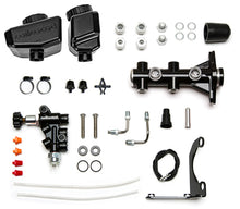 Cargar imagen en el visor de la galería, Wilwood Remote Tandem M/C Kit w/Brkt and Valve - 1.12in Bore Black