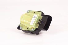 Cargar imagen en el visor de la galería, Omix Ignition Switch 05-18 Jeep Models