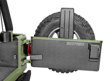 Cargar imagen en el visor de la galería, BedRug 97-06 Jeep TJ Rear 4pc BedTred Cargo Kit (Incl Tailgate)