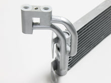 Cargar imagen en el visor de la galería, CSF 07-13 BMW M3 (E9X) DCT Oil Cooler