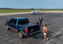 Load image into Gallery viewer, Retrax 09-14 F-150 Super Crew &amp; Super Cab 5.5ft Bed RetraxPRO MX