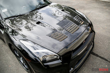 Cargar imagen en el visor de la galería, Seibon 09-12 Nissan GTR R35 GTII-Style Carbon Fiber Hood