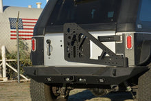 Cargar imagen en el visor de la galería, DV8 Offroad 07-18 Jeep Wrangler JK Full Length Rear Bumper w/ Lights