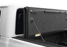 Cargar imagen en el visor de la galería, UnderCover 2020 Jeep Gladiator 5ft Ultra Flex Bed Cover - Matte Black Finish