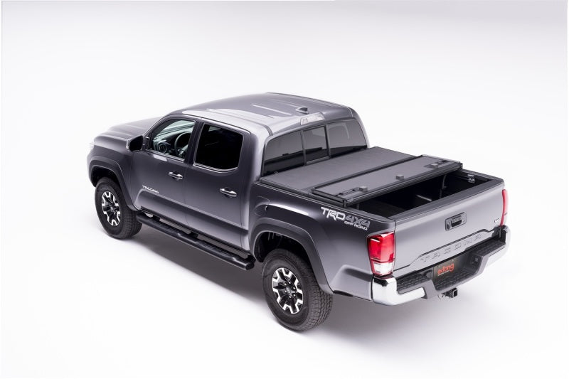 Extang 16 Toyota Tacoma (5ft) Solid Fold 2.0