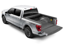 Cargar imagen en el visor de la galería, Roll-N-Lock 21+ Ford F-150 Cargo Manager